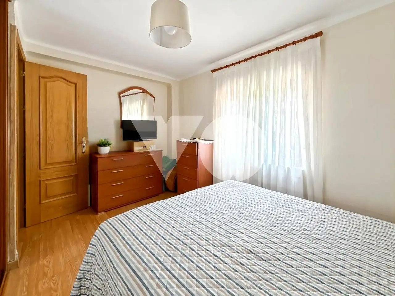Schlafzimmer von Wohnung zum Verkauf in Madrid mit Klimaanlage und Heizung