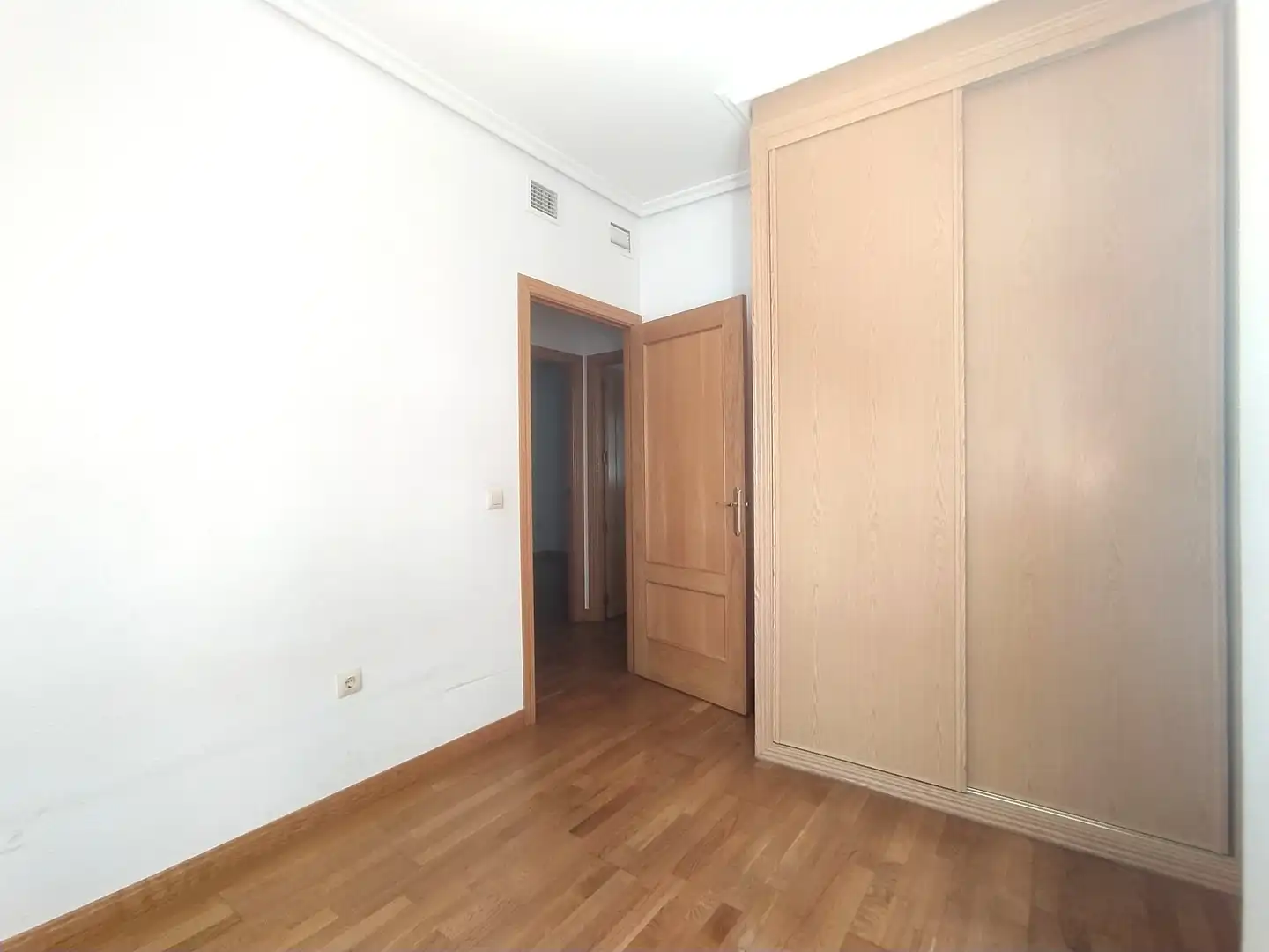 Schlafzimmer von Wohnung zum Verkauf in Mérida mit Klimaanlage, Abstellraum und Balkon
