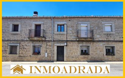 Außenansicht von Wohnung zum verkauf in Sotillo de la Adrada mit Terrasse und Balkon