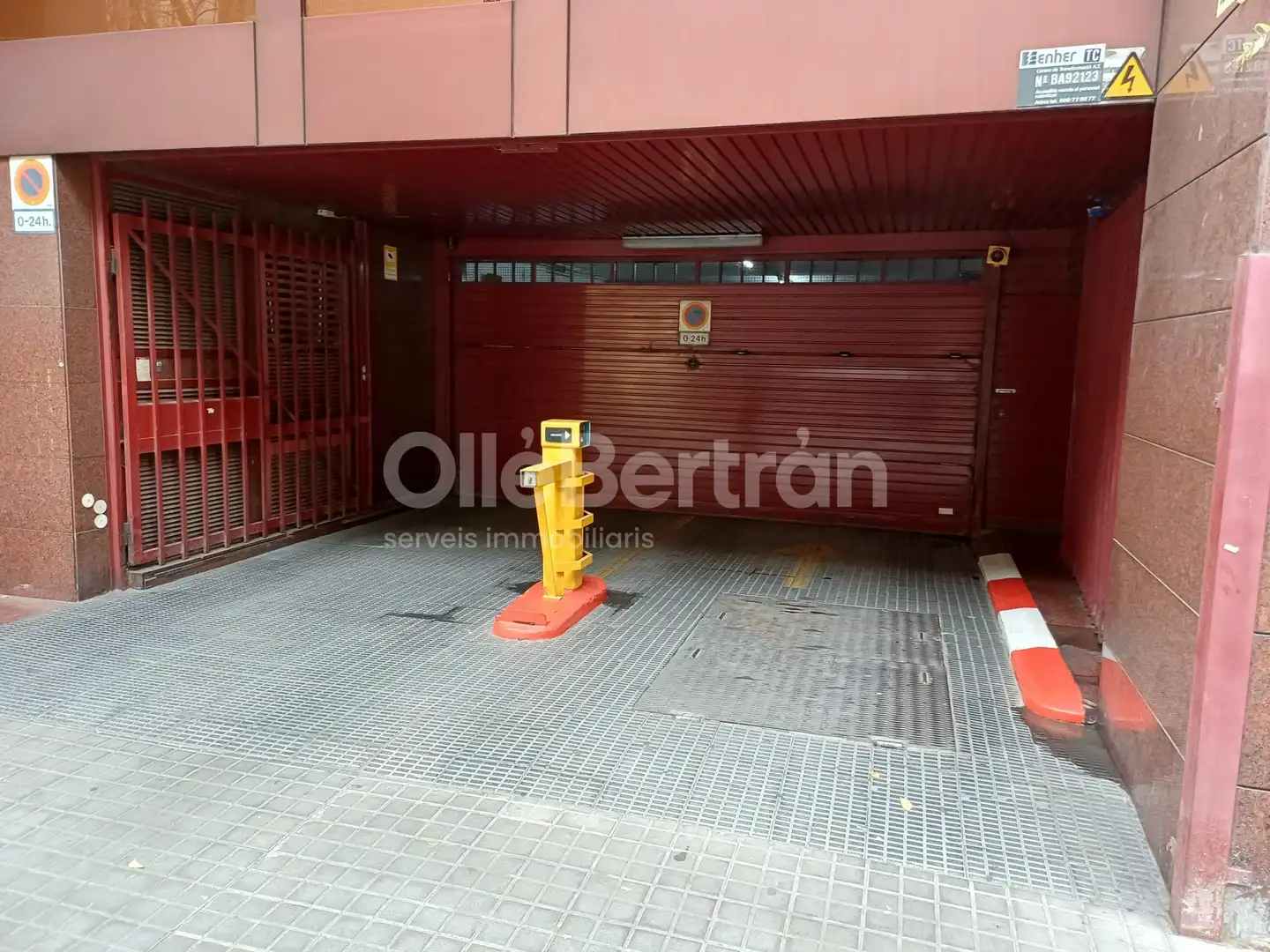Einzelparkplatz zur Miete in del Consell de Cent