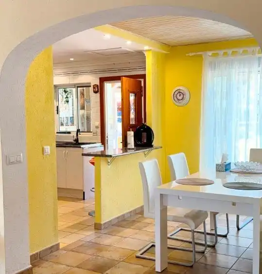 Cocina de Casa o chalet en venta en Calpe / Calp con Aire acondicionado, Calefacción y Jardín privado
