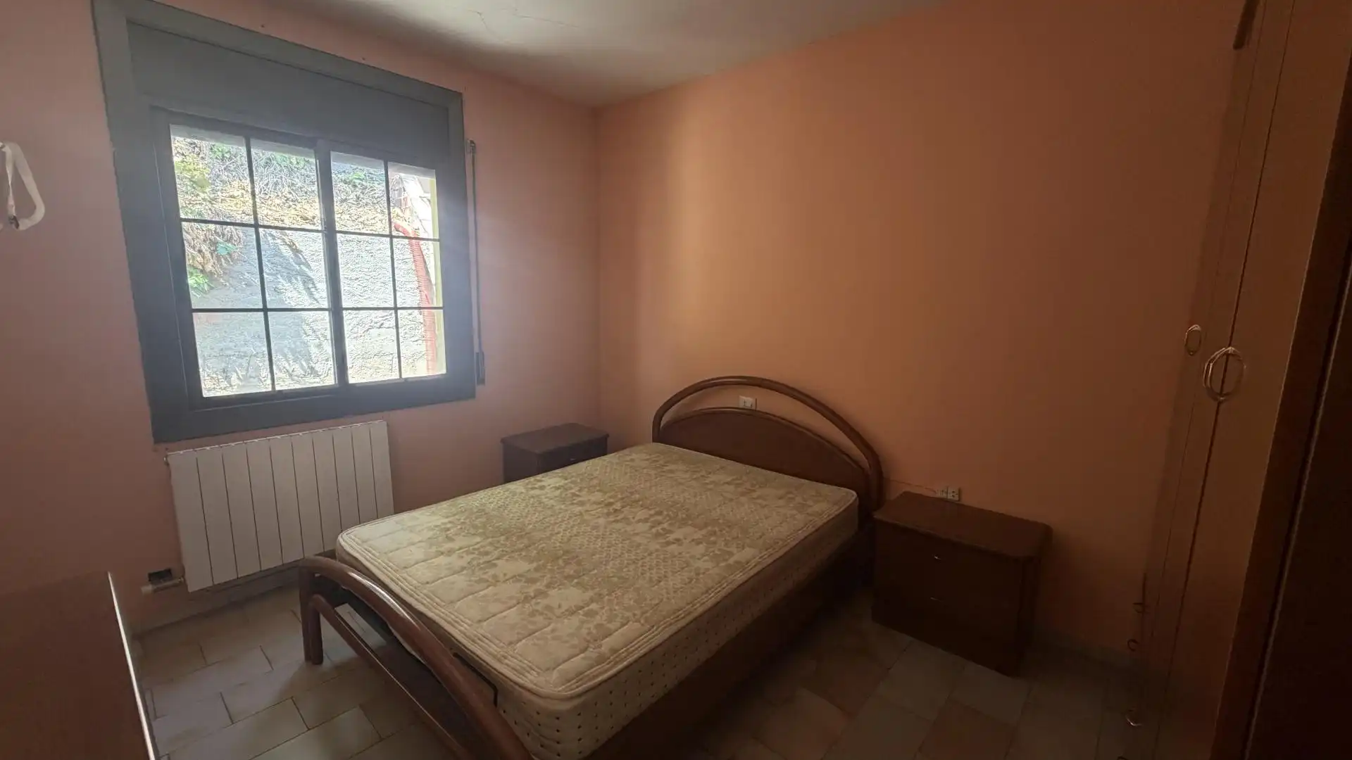 Schlafzimmer von Einfamilien-Reihenhaus zum Verkauf in Sant Celoni mit Heizung und Balkon
