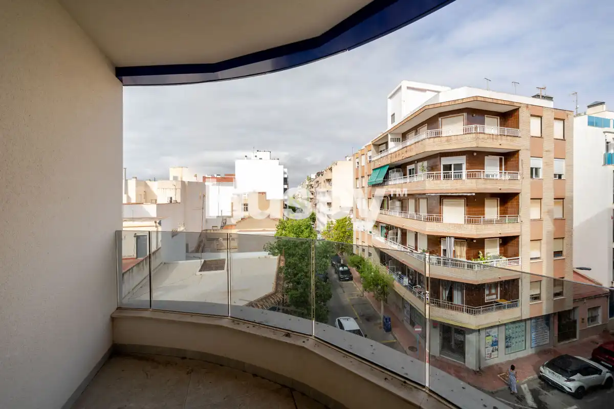 Wohnung mit Pool zum Verkauf in Calle Ramón Gallud, imagen 4