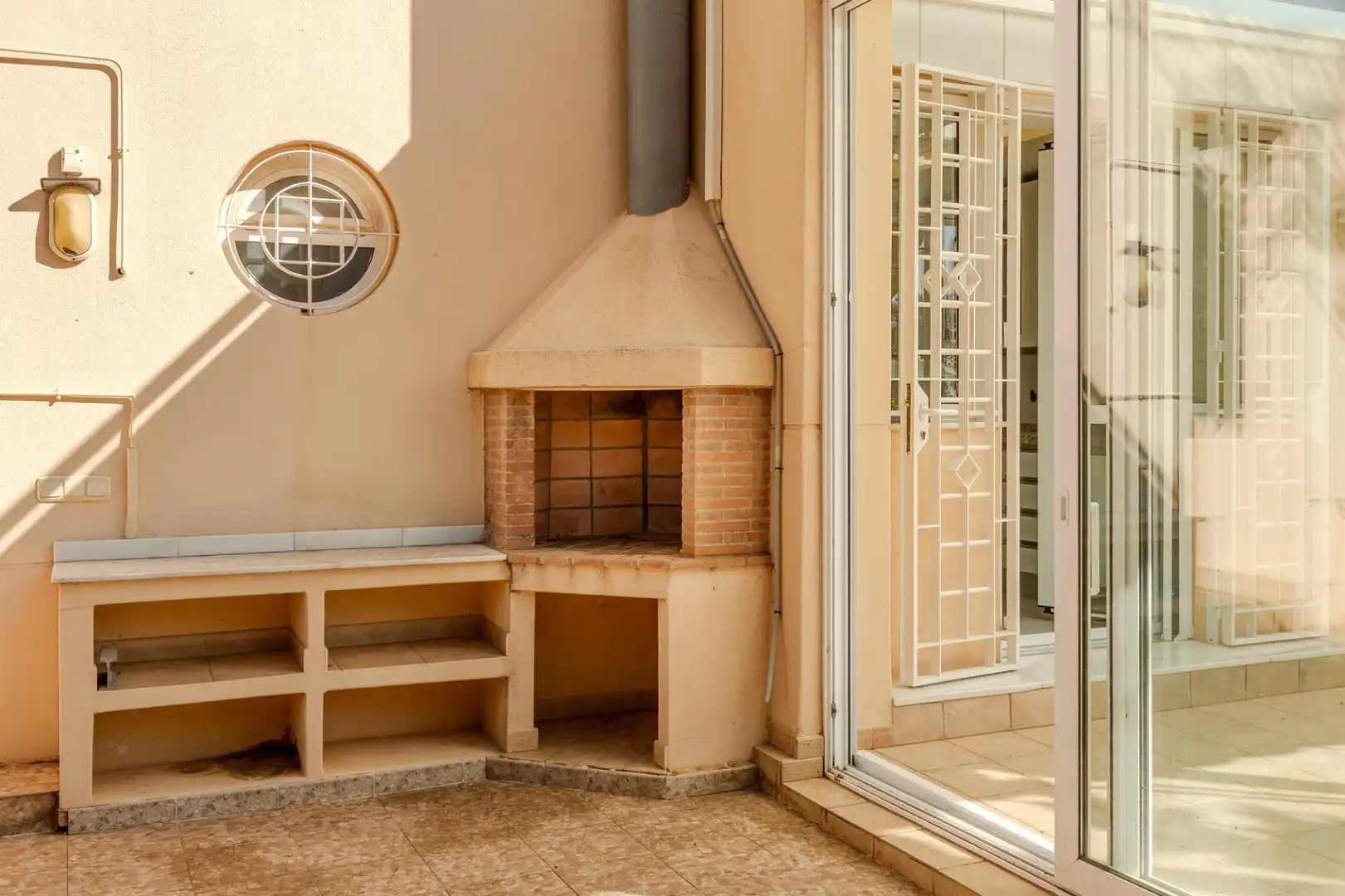 Villa avec terrasse à vendre à Calle GARDENIAS DE LAS (ENV) 15, imagen 4
