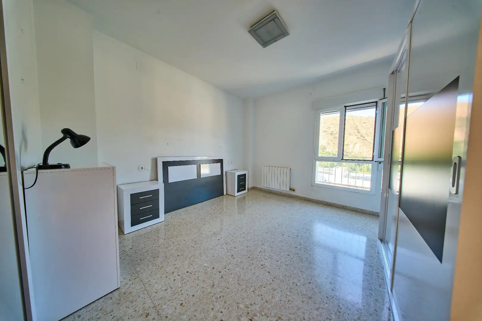 Sala de estar de Piso en venta en Granada con Aire acondicionado, Calefacción y Trastero
