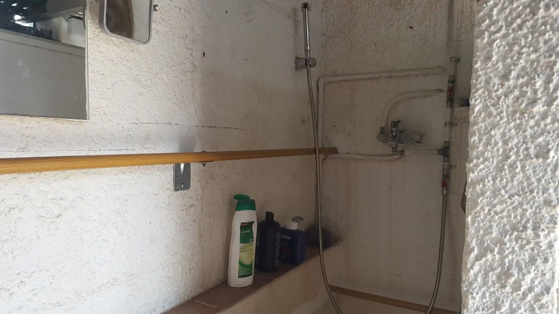 Bany de Casa o xalet en venda en Tortosa amb Aire condicionat, Jardí privat i Traster