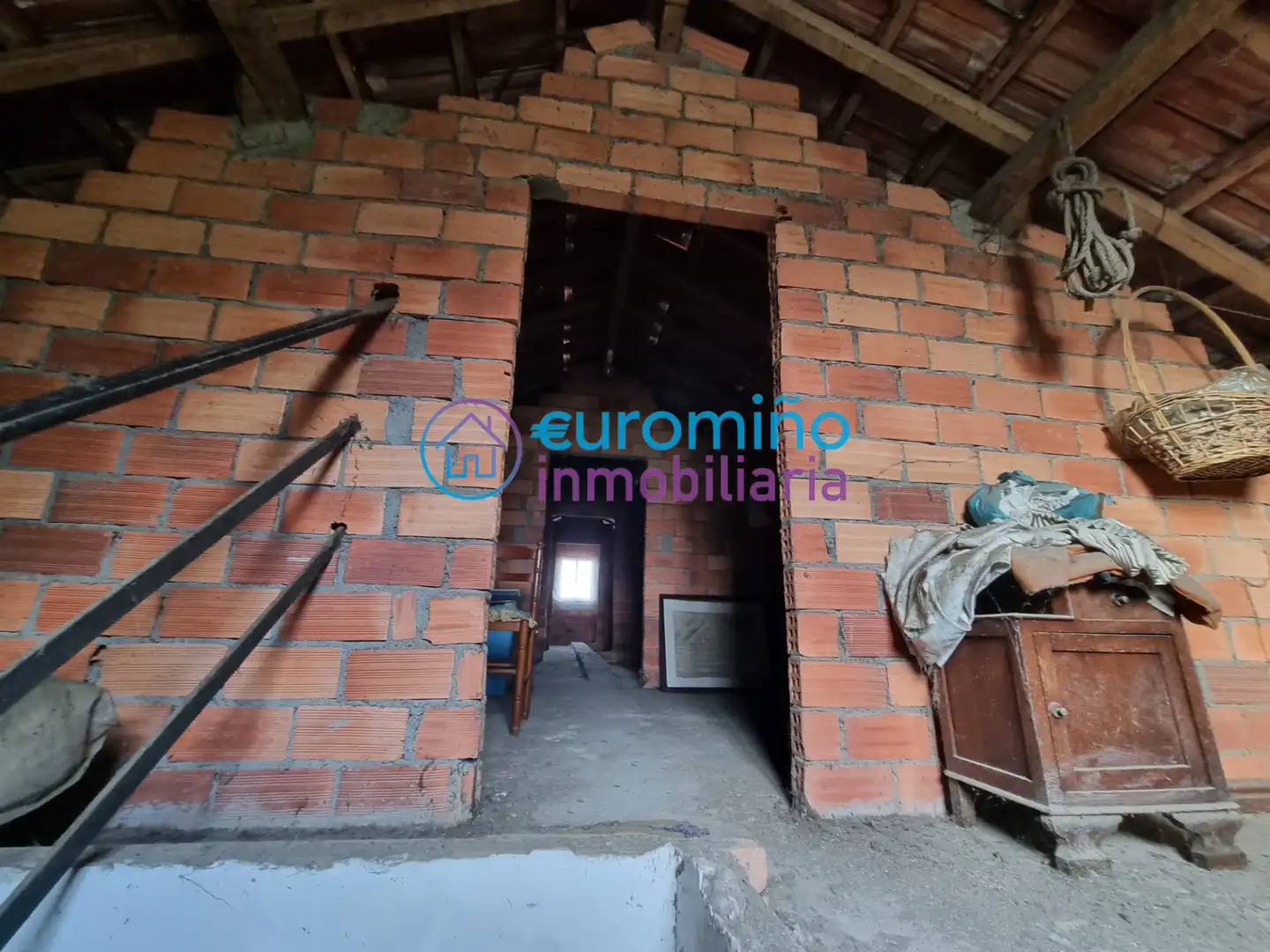 Casa o xalet en venda en Salvaterra de Miño amb Calefacció, Jardí privat i Traster