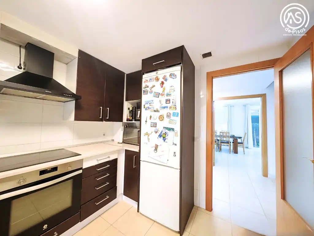 Casa aparellada amb jardí en venda a Calle Don Quijote de la Mancha 19, imagen 5