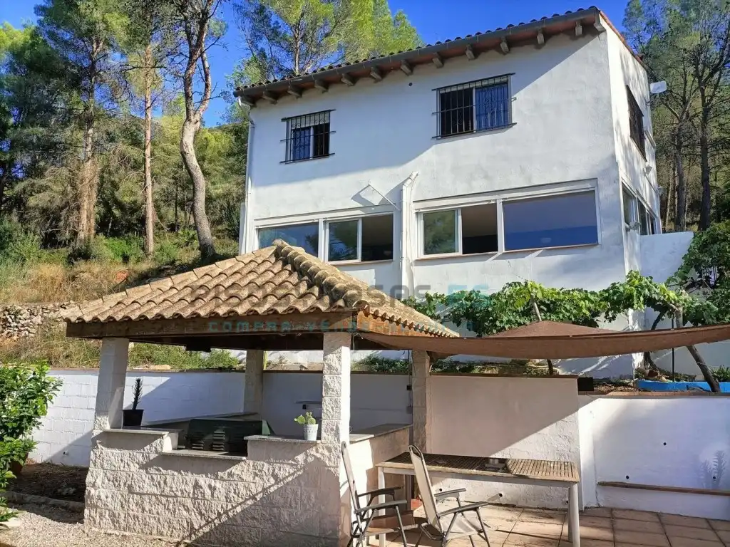 House with pool for sale in Poligono Poligono 21, imagen 3