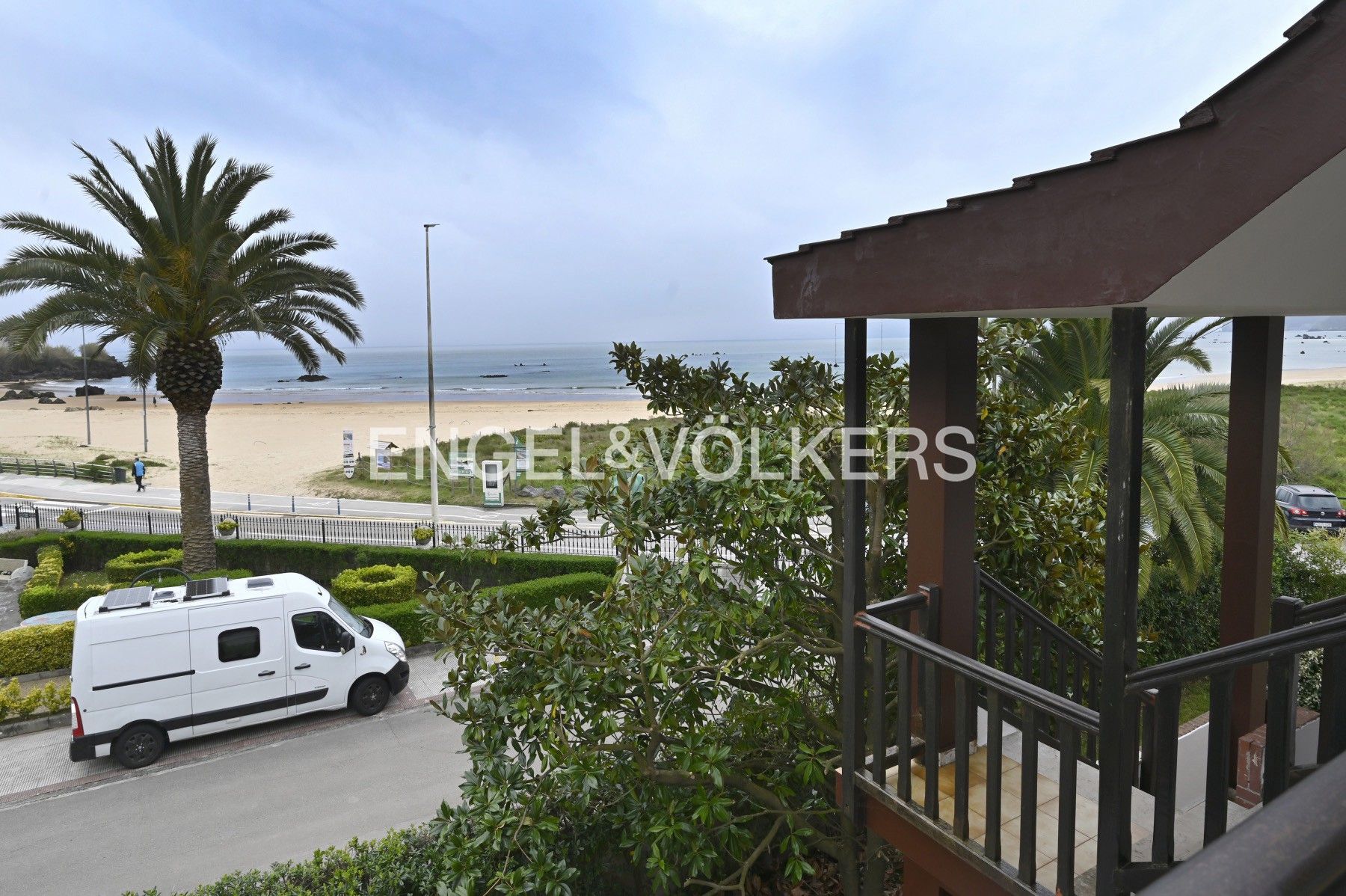 Vista exterior de Casa o chalet en venta en Noja con Calefacción, Terraza y Amueblado
