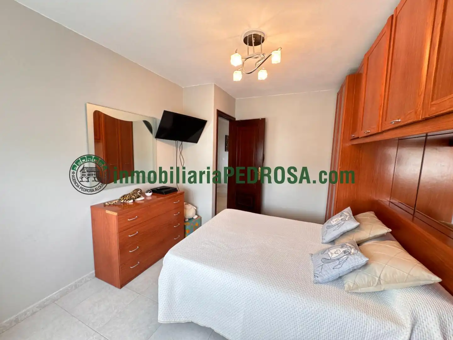 Houses for sale in PE REDONDO-S SALVADOR, San Salvador - Caeira