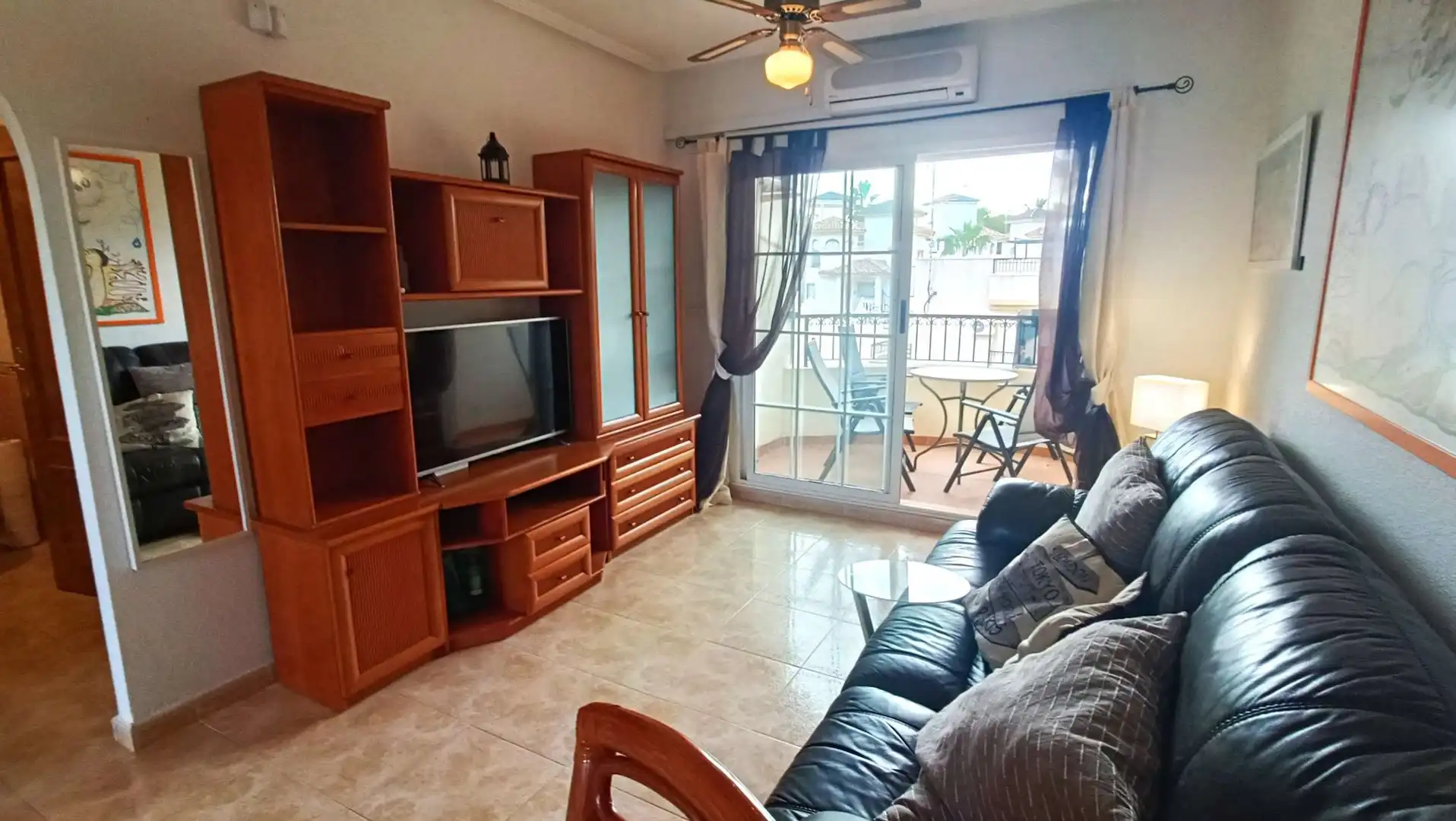 Sala de estar de Apartamento en venta en Orihuela con Jardín privado, Amueblado y Balcón