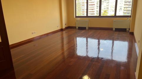 Foto 2 de Piso en venta en Calle de Miguel Villanueva, Gran Via,  Logroño