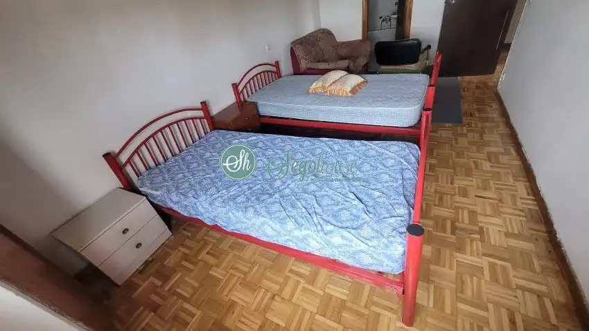 Habitación de Piso en venta en Segovia con Calefacción, Parquet y Terraza