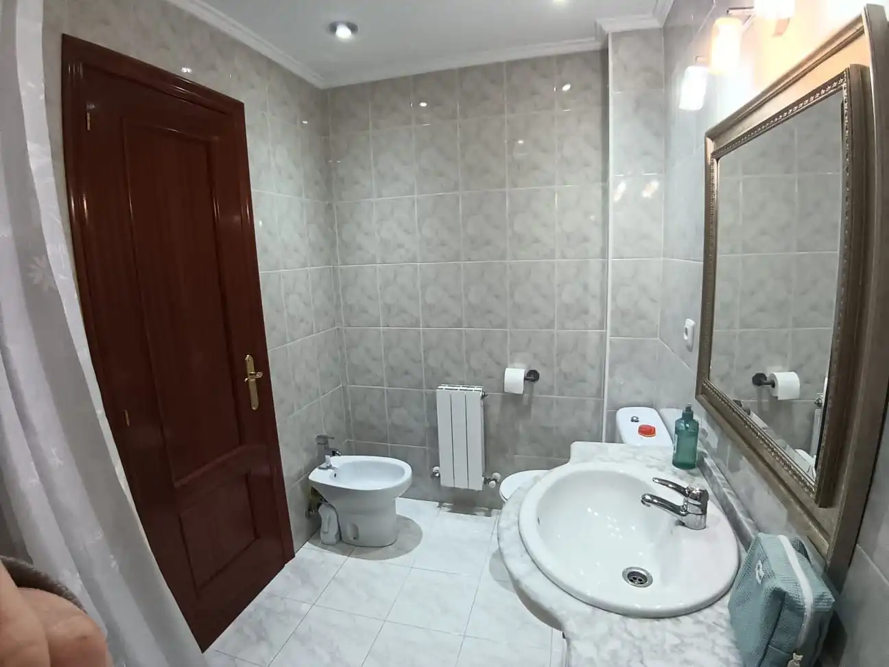 Bathroom of Flat for sale in Colindres  with Terrace and Balcony