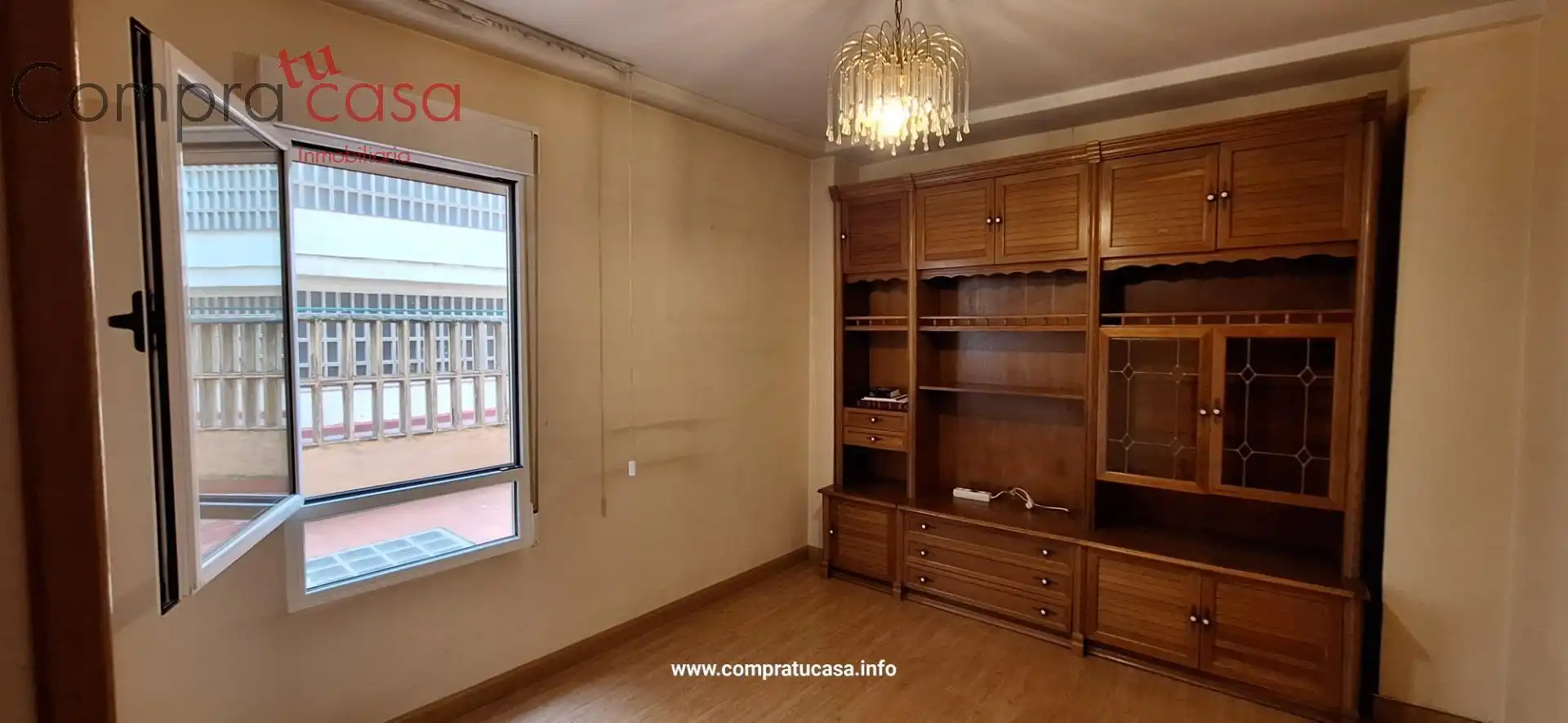 Sala d'estar de Pis en venda en Segovia amb Calefacció, Jardí privat i Terrassa
