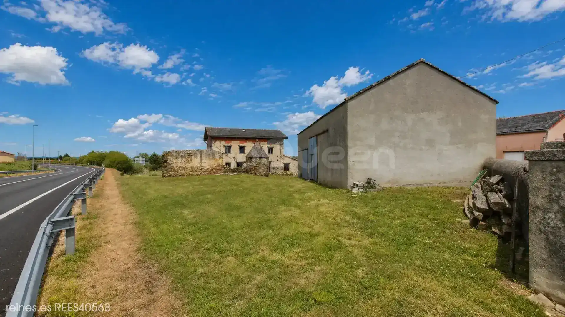 Haus oder Chalet zum Verkauf in Tapia de Casariego mit Privatgarten