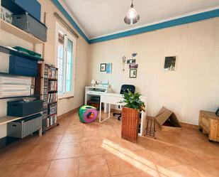 Sala d'estar de Casa o xalet en venda en Badalona amb Aire condicionat