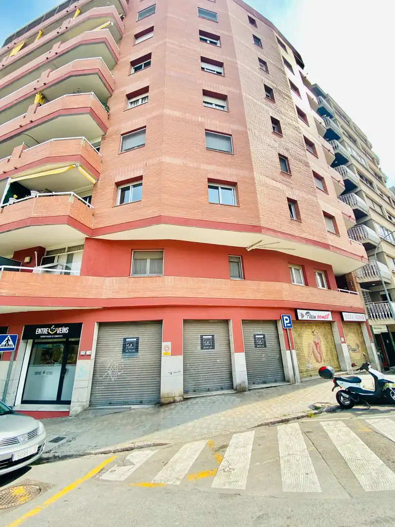 Locale commerciale in vendita a Eixample - Horta Capallera, imagen 4