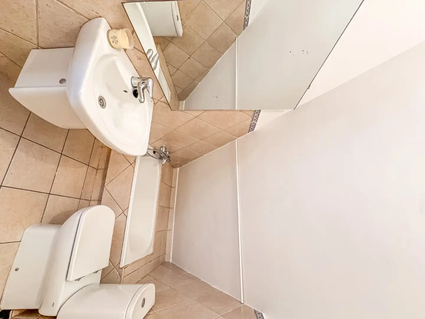 Baño de Dúplex de alquiler en Santa Pola con Terraza, Trastero y Piscina