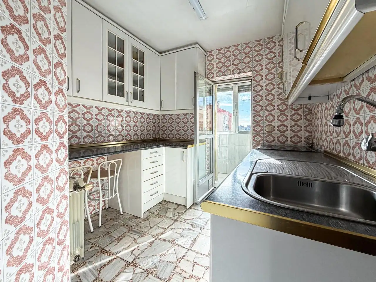 Cocina de Piso en venta en Madrid con Calefacción y Terraza