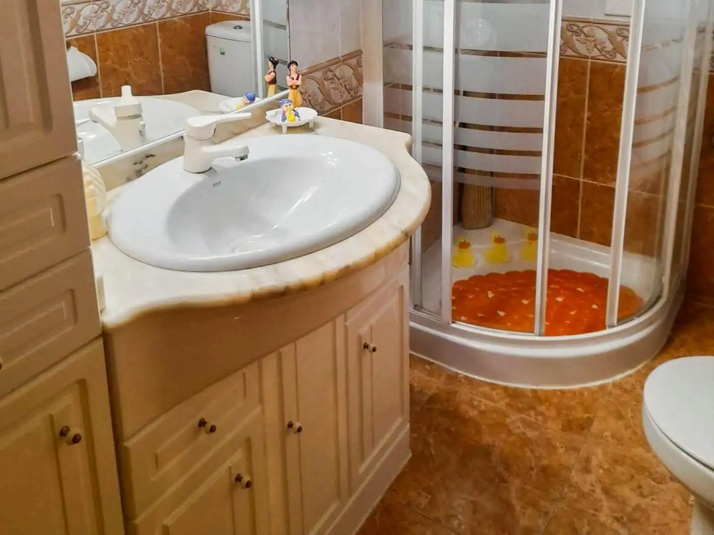 Bany de Casa o xalet en venda en Cubelles amb Jardí privat