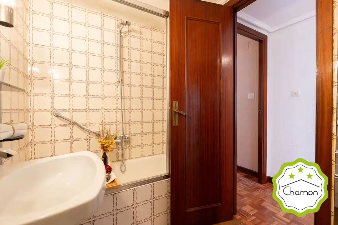 Badezimmer von Wohnung zum Verkauf in Lekeitio mit Heizung und Terrasse