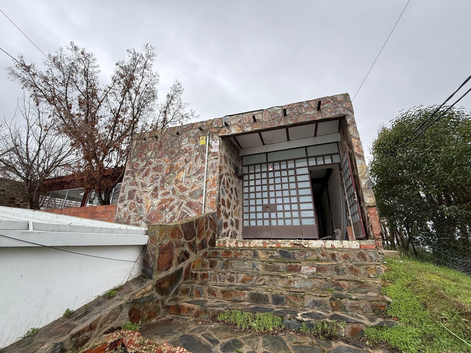 Vista exterior de Local de alquiler en Torrejón de Velasco