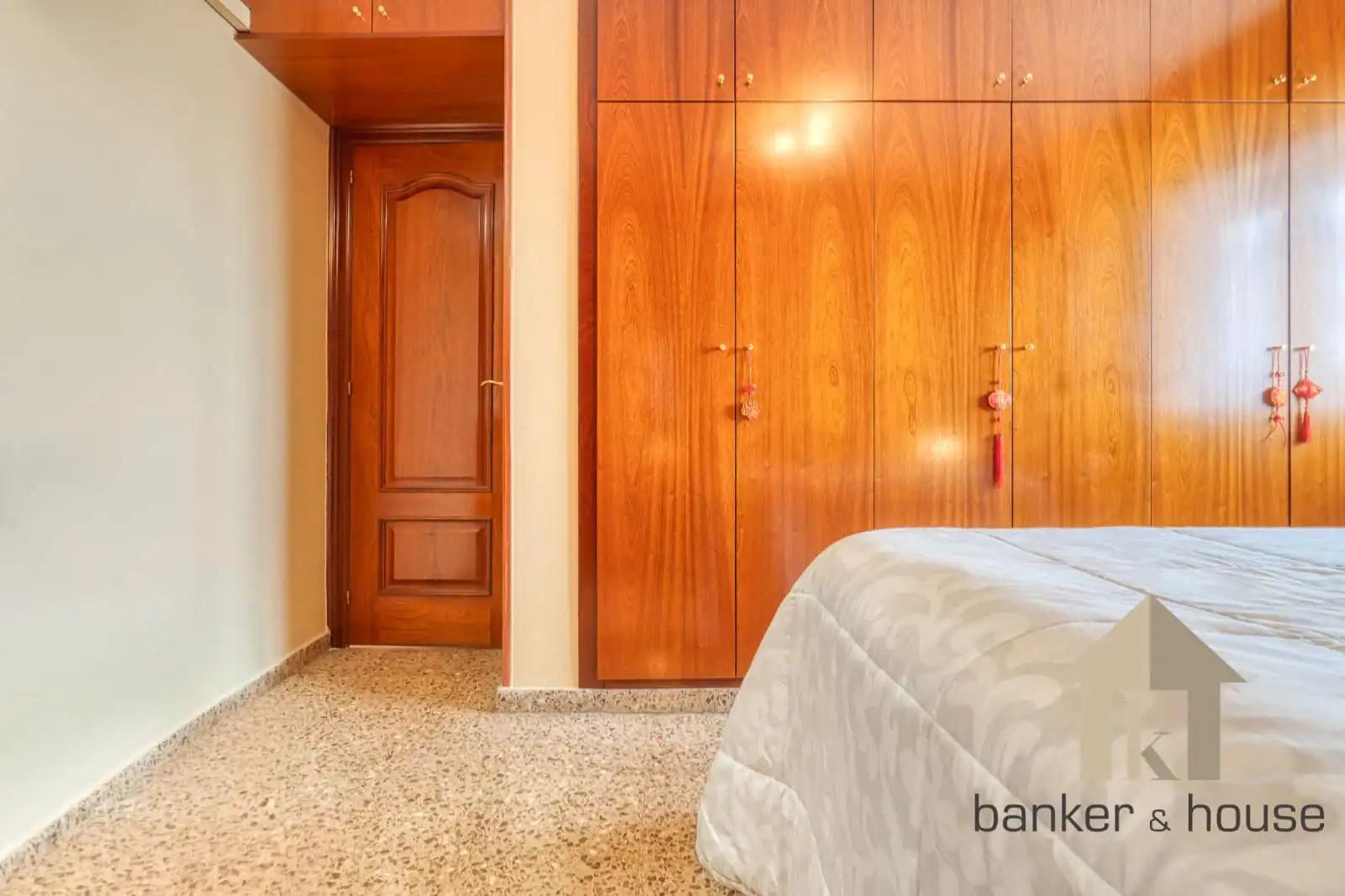 Dormitori de Pis en venda en Cerdanyola del Vallès amb Aire condicionat, Calefacció i Parquet