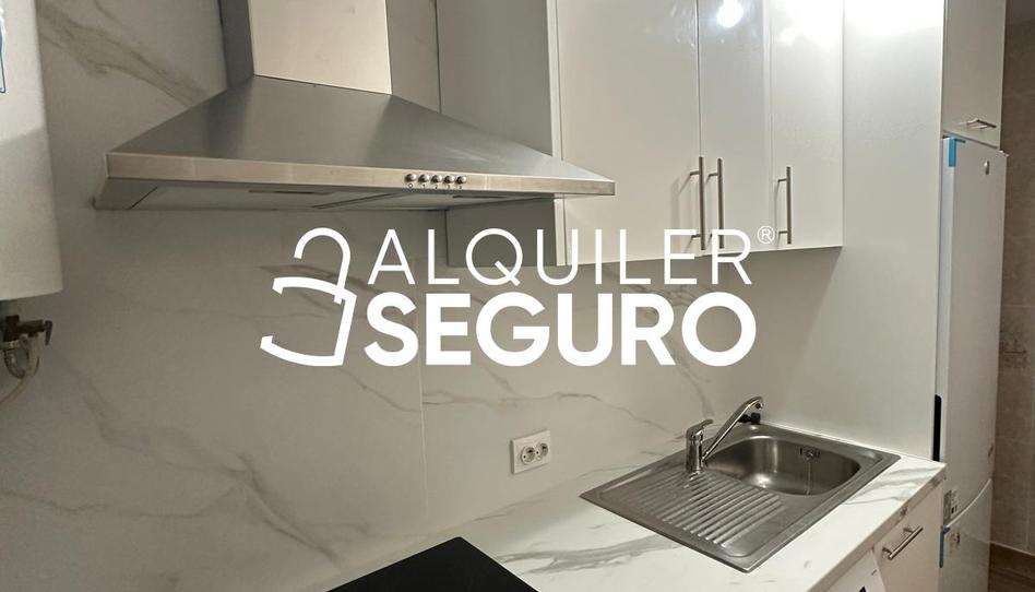 Photo 1 of Flat to rent in Moratalaz, Fontarrón, Madrid