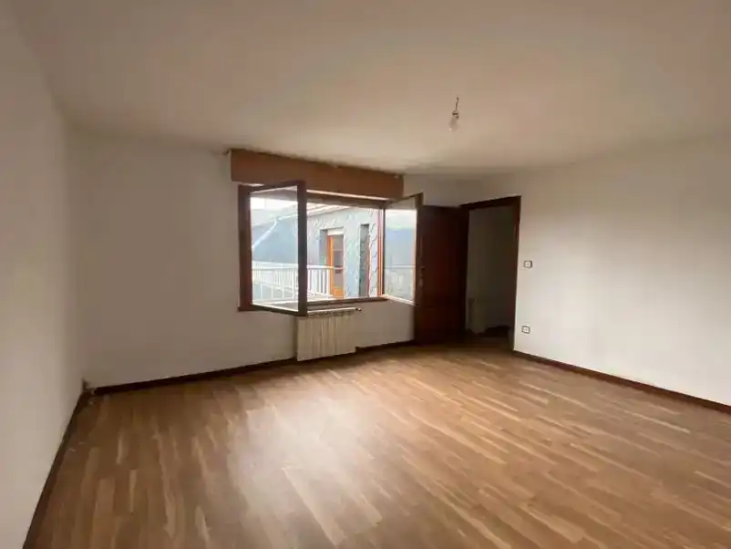 Sala d'estar de Pis en venda en Toral de los Vados amb Balcó