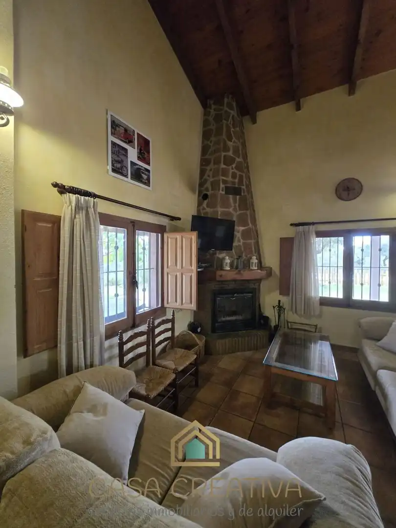 Sala de estar de Casa o chalet en venta en Chella con Aire acondicionado, Jardín privado y Amueblado