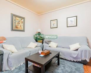 Living room of Flat for sale in  Valencia Capital  with Air Conditioner, Heating and Furnished