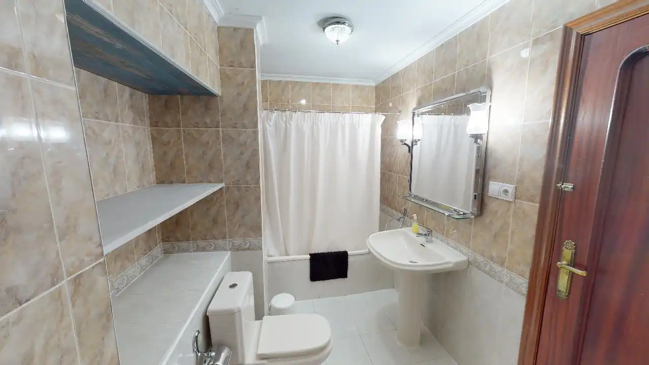 Baño de Edificio en venta en Jaén