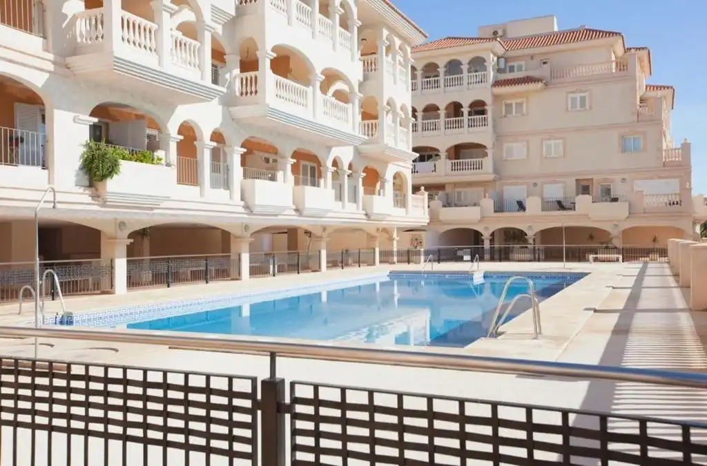 Piscina de Àtic en venda en El Ejido amb Aire condicionat, Terrassa i Moblat