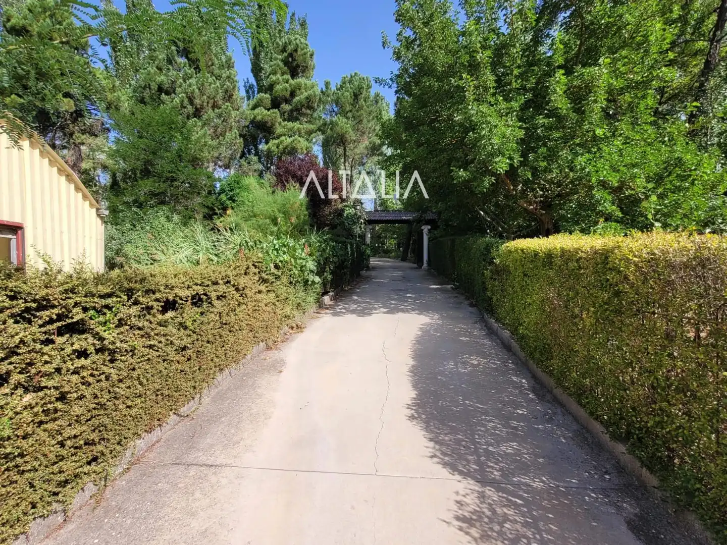 Jardí de Casa o xalet en venda en Fuentenava de Jábaga amb Calefacció, Traster i Piscina
