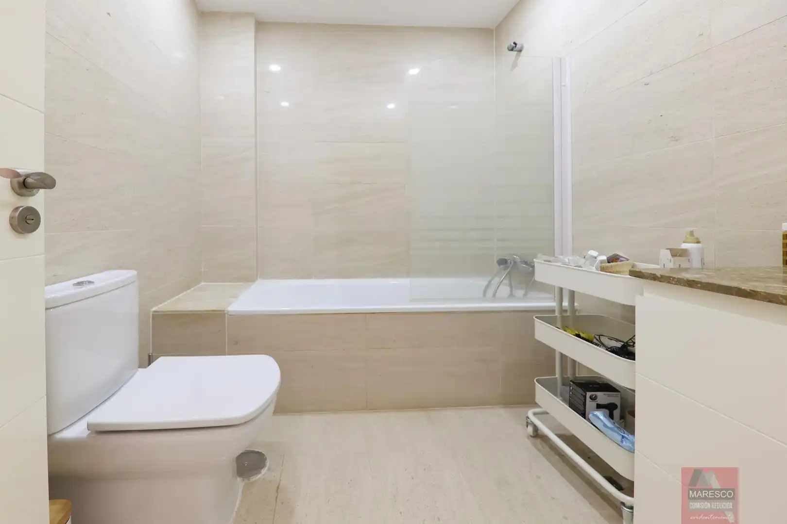 Badezimmer von Einfamilien-Reihenhaus zum Verkauf in Mijas mit Klimaanlage, Terrasse und Abstellraum