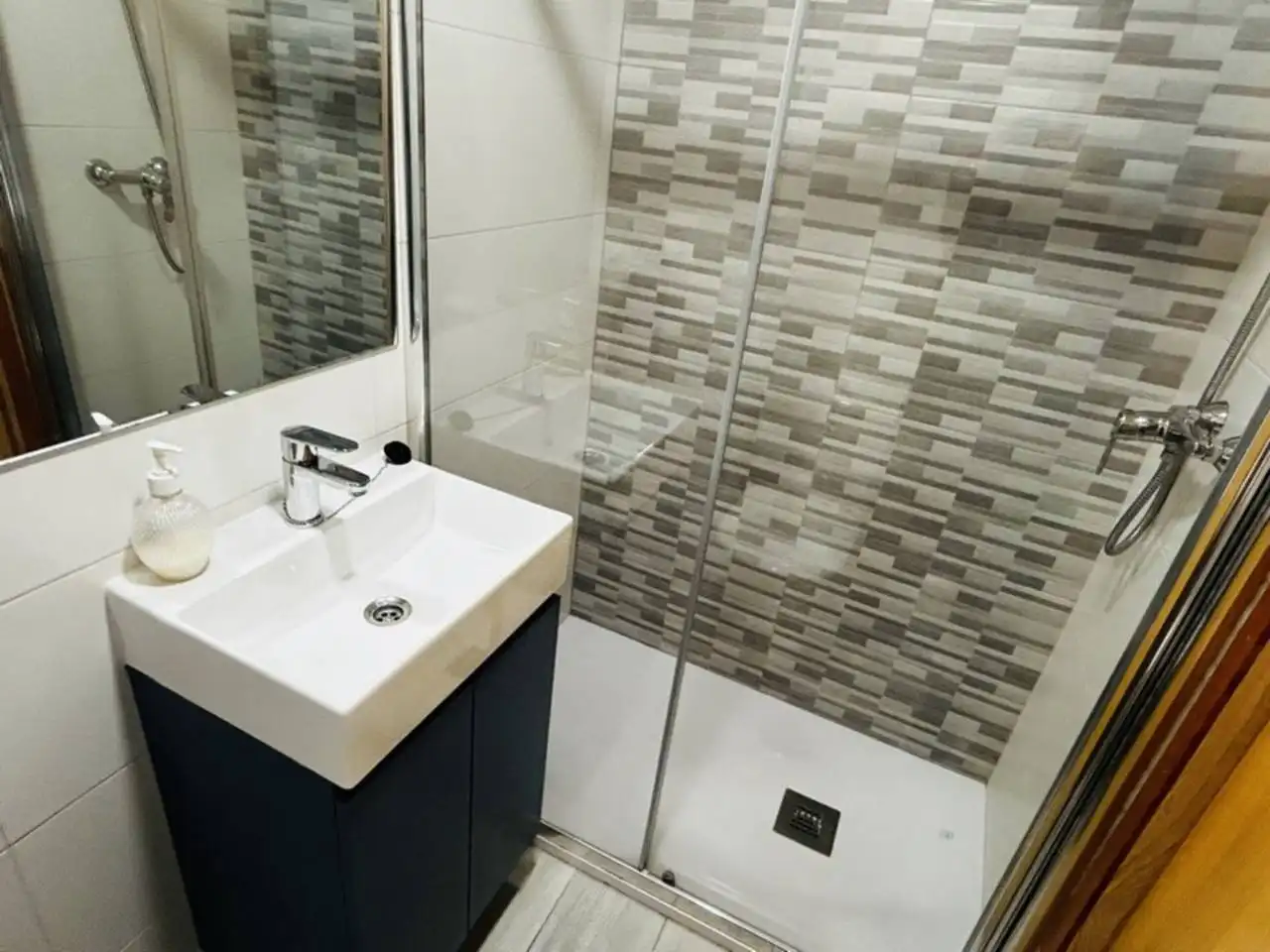 Badezimmer von Wohnungen zur Miete in Almuñécar mit Terrasse und Möbliert
