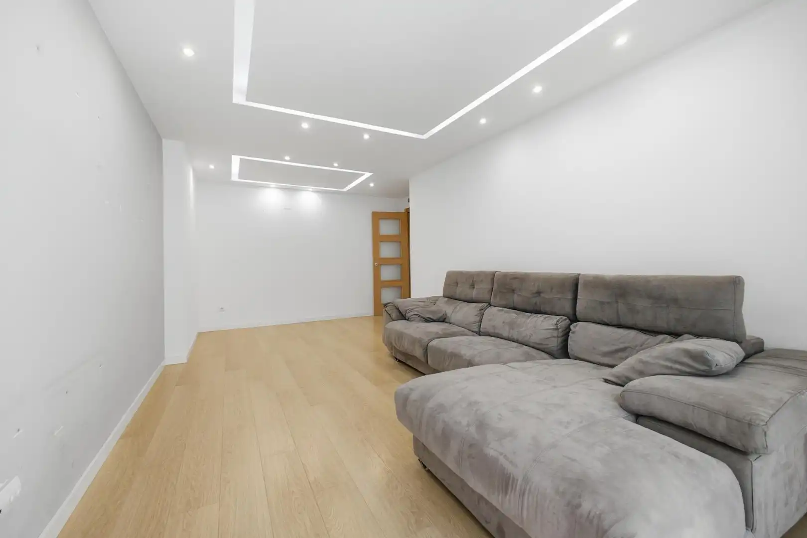Sala d'estar de Pis en venda en Aldaia amb Aire condicionat, Parquet i Terrassa