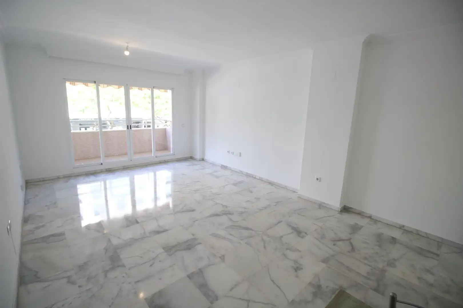 Wohnung zur Miete in Málaga mit Klimaanlage, Heizung und Terrasse