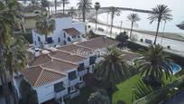 Vista exterior de Casa o xalet en venda en Sitges amb Aire condicionat, Terrassa i Piscina