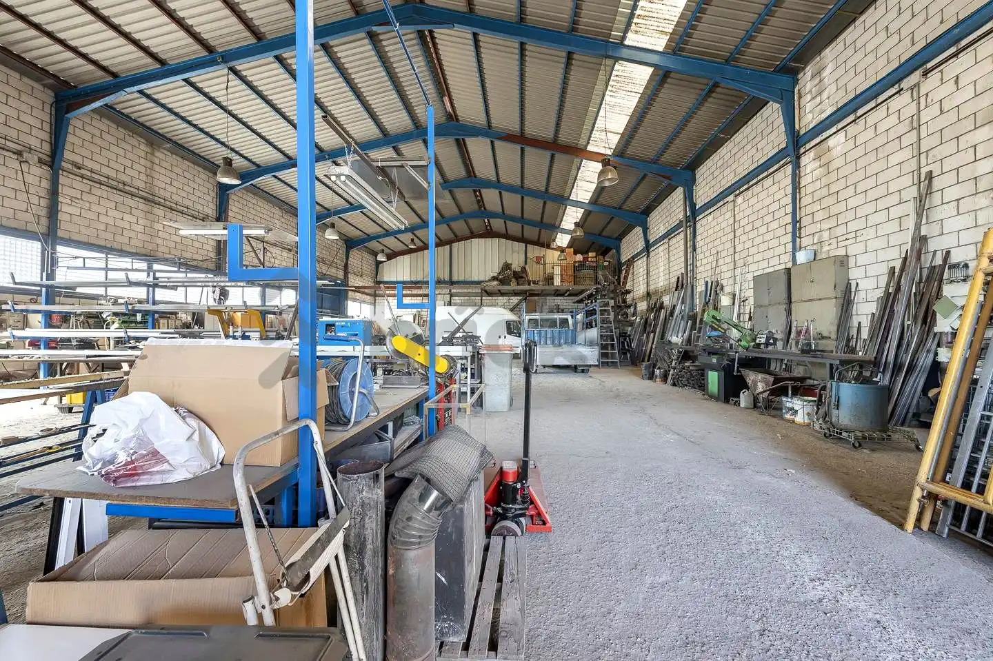 Nave industrial en venta en Francisco Álvarez, Valdecarros
