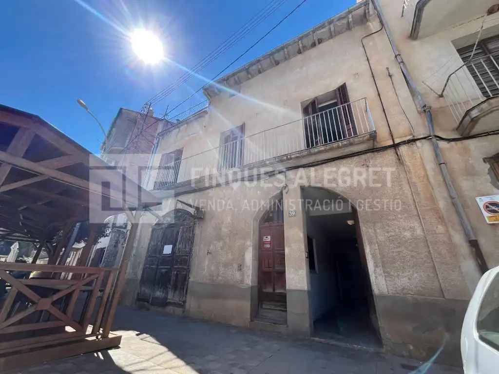 Inmuebles singulares con ascensor en venta en Paseo Pare Manyanet
