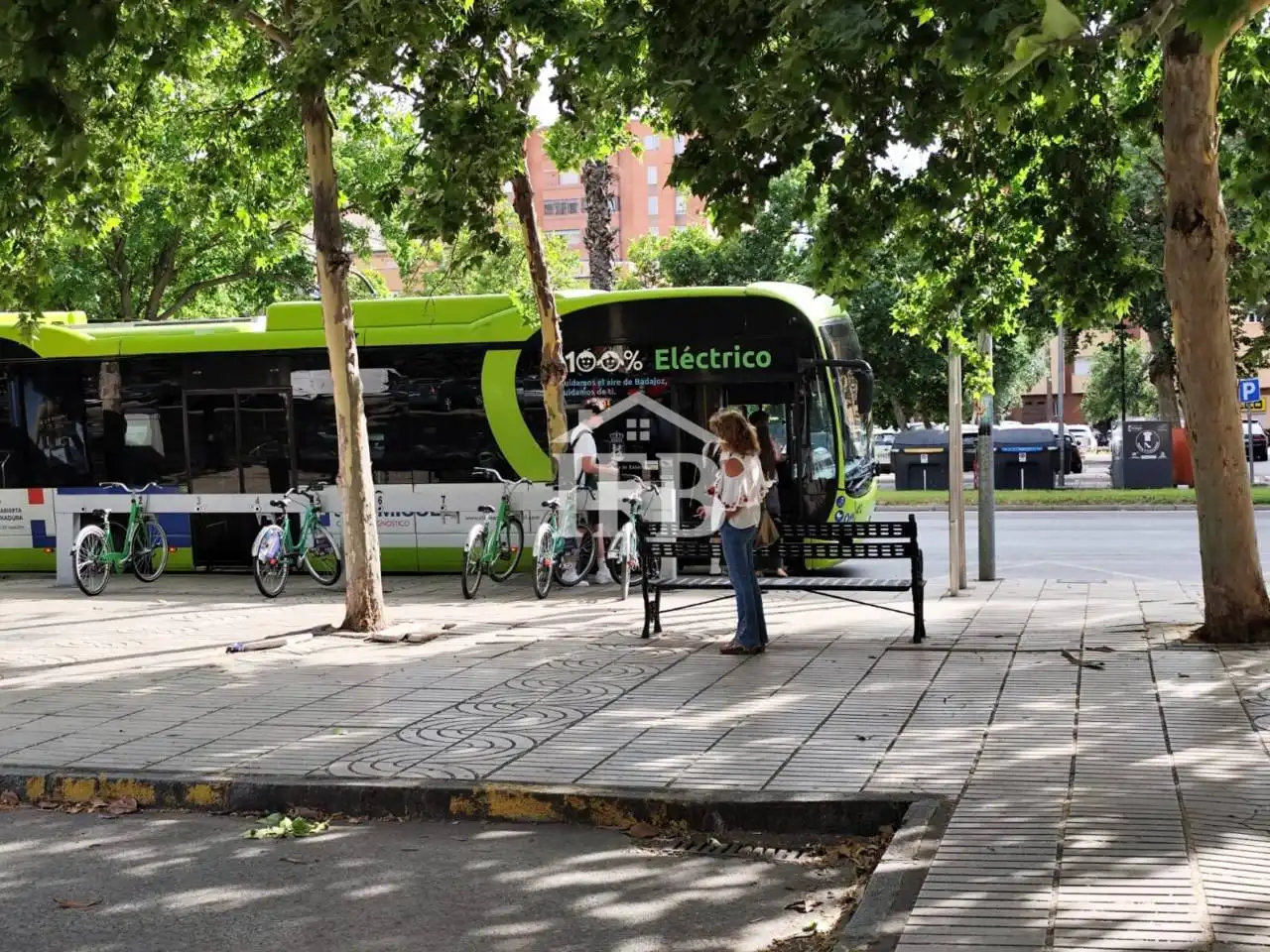 Vista exterior de Pis en venda en Badajoz amb Calefacció, Moblat i Balcó