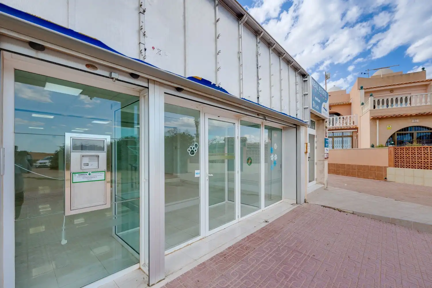 Exterior view of Commercial properties for sale in Torrevieja  with Air Conditioner