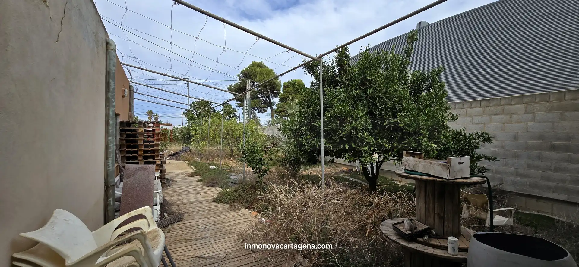 Jardín de Nave industrial en venta en Cartagena