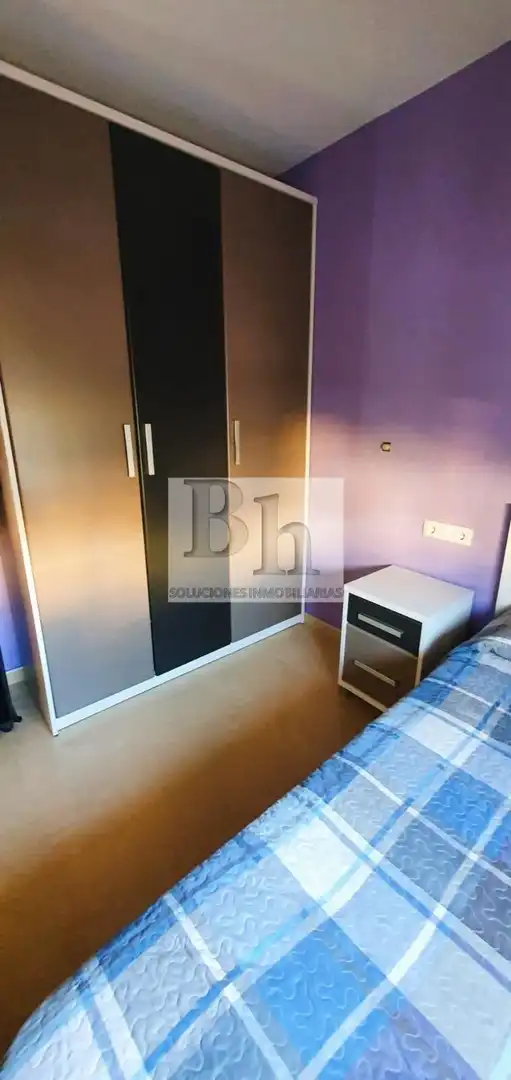 Habitación de Casa adosada en venta en Alhaurín de la Torre con Aire acondicionado, Calefacción y Jardín privado