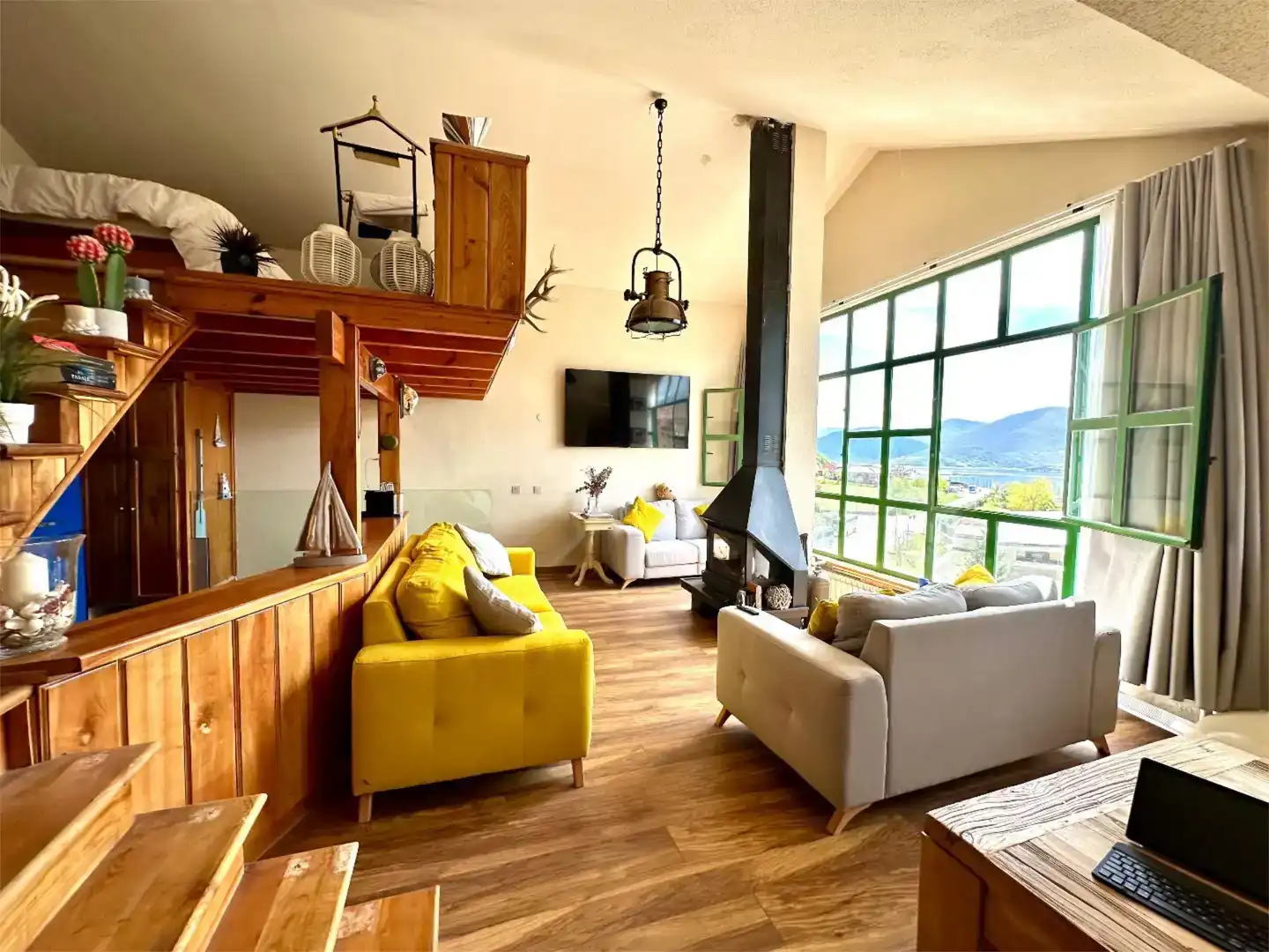 Sala de estar de Piso en venta en Riaño con Trastero y Amueblado