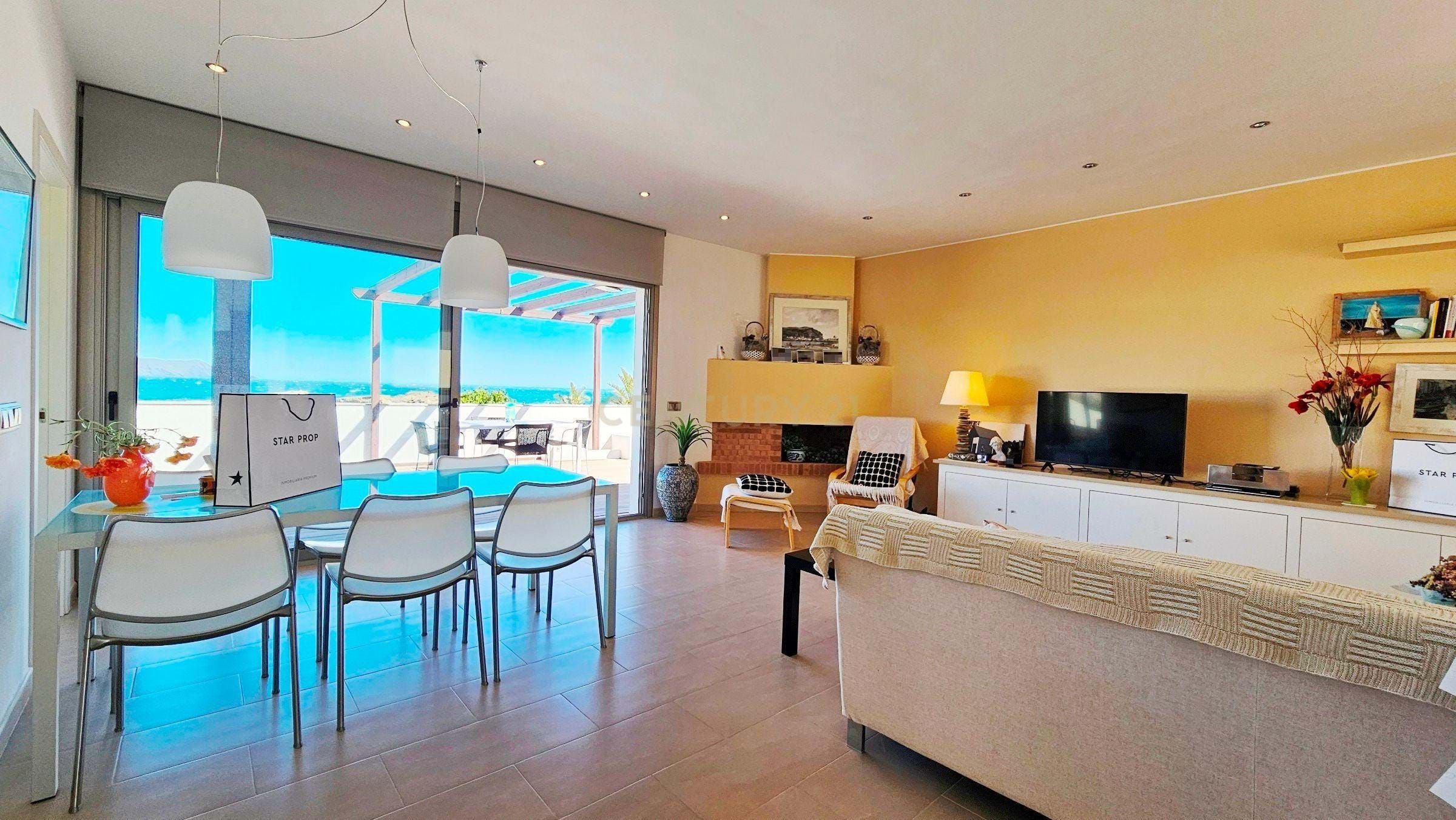 Sala d'estar de Casa o xalet en venda en El Port de la Selva amb Aire condicionat, Calefacció i Terrassa