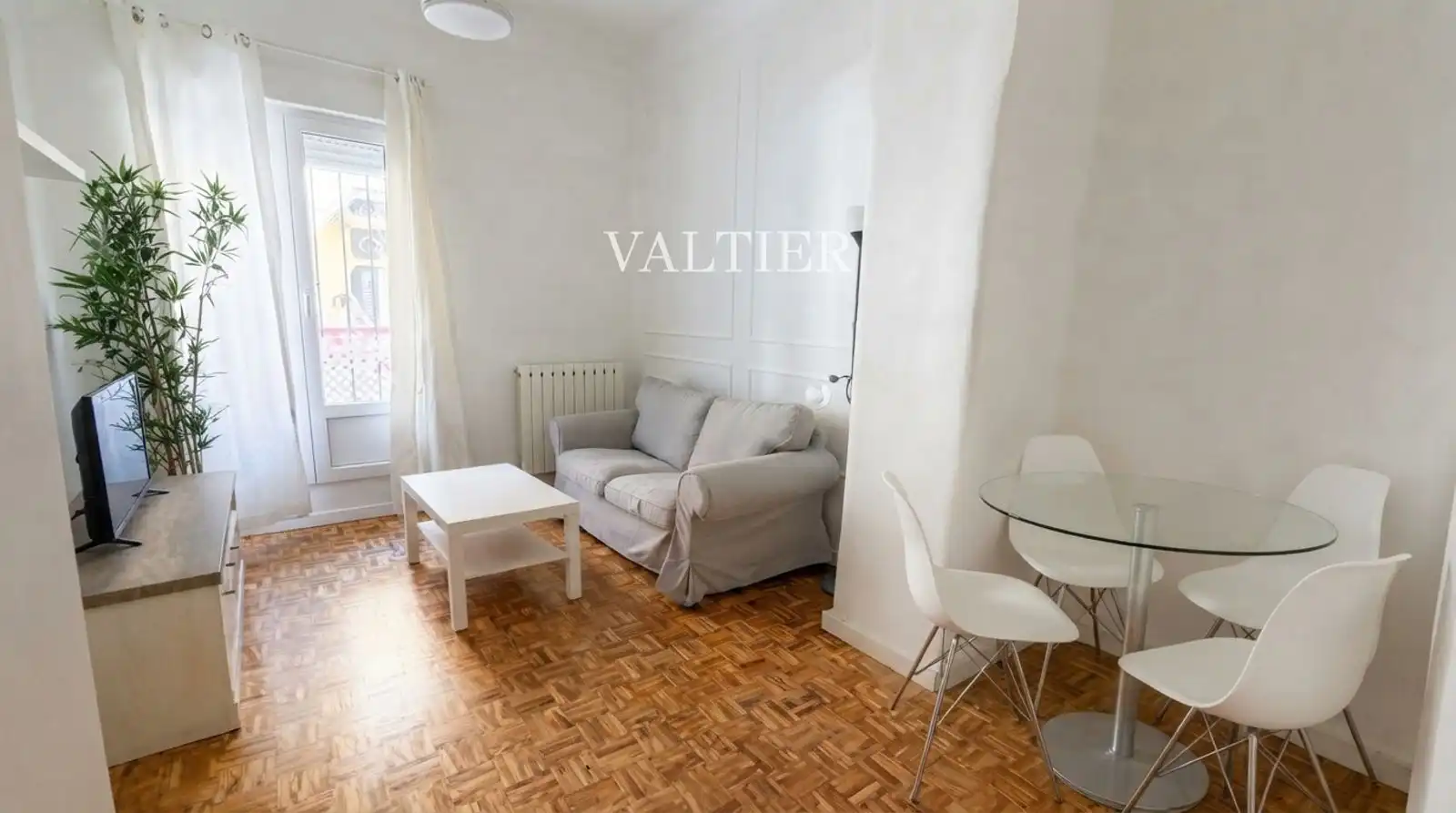Wohnzimmer von Wohnung zur Miete in Retiro